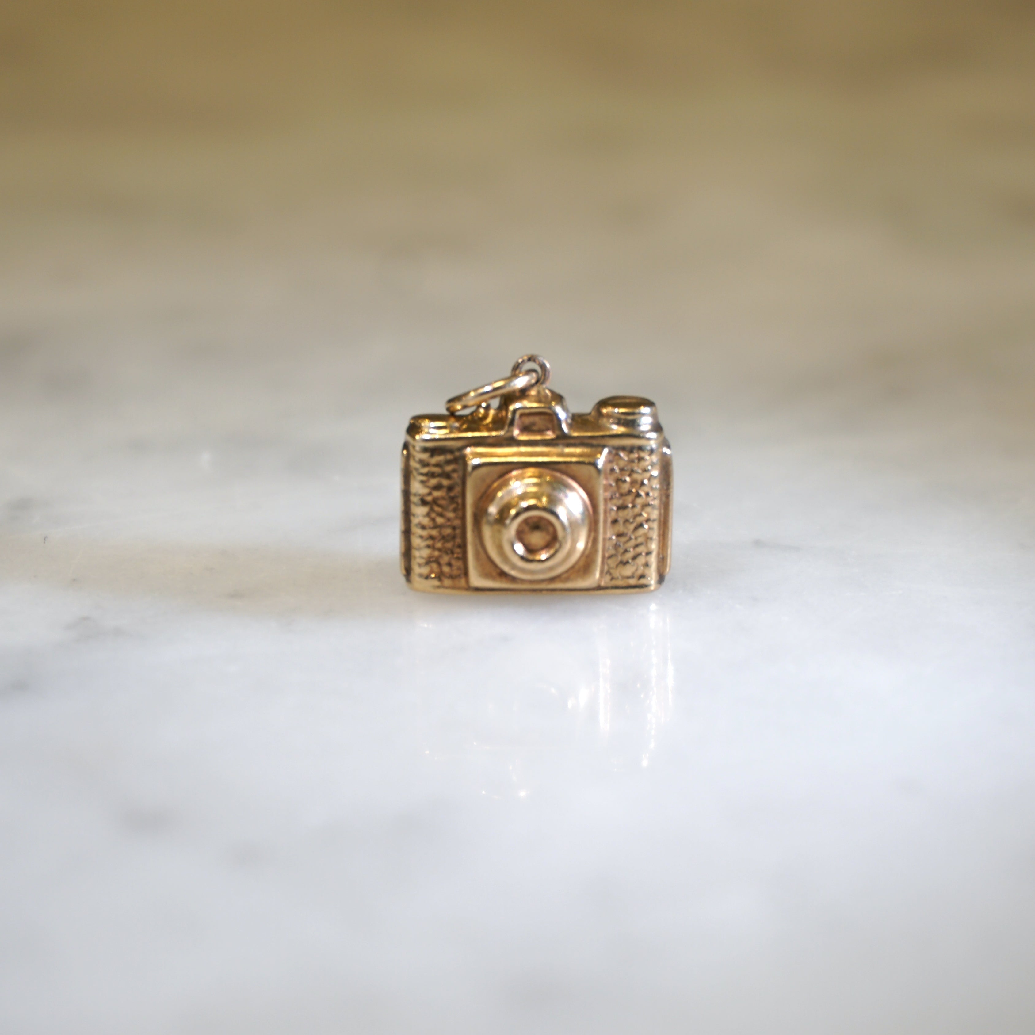9ct Yellow Gold Camera Charm