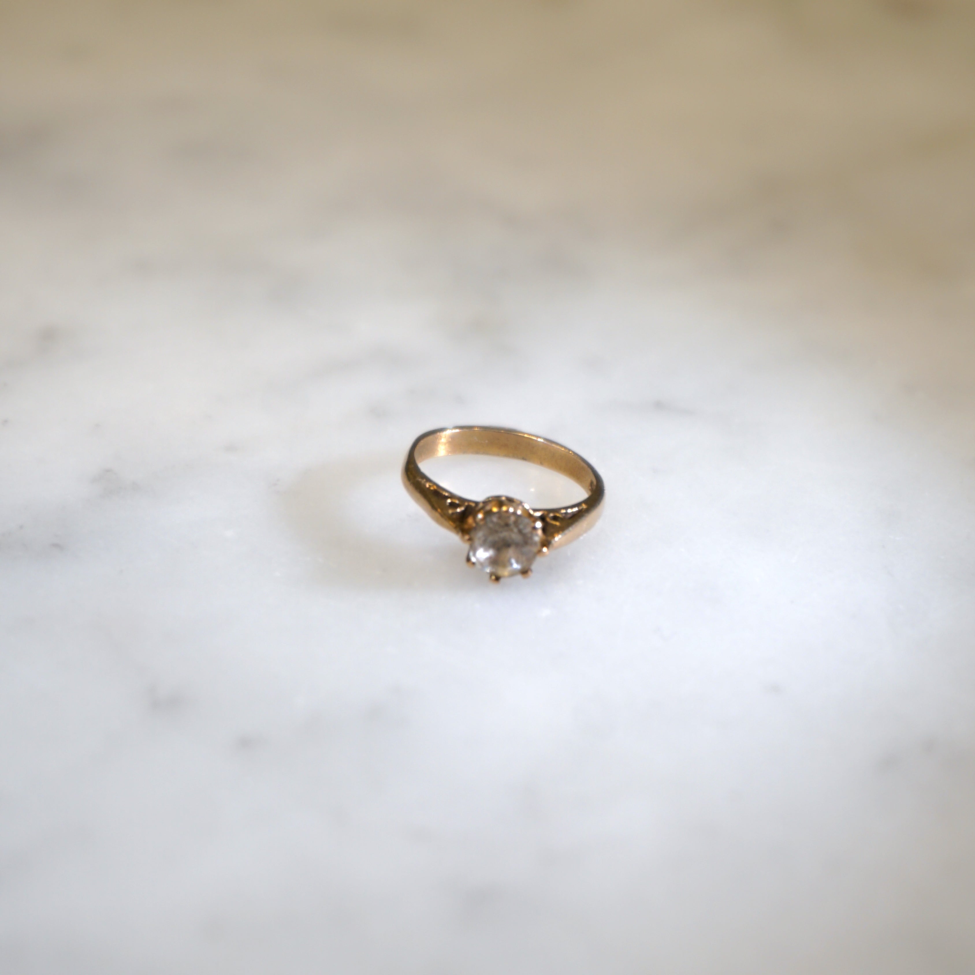 9ct Yellow Gold Stone-Set Ring Pendant