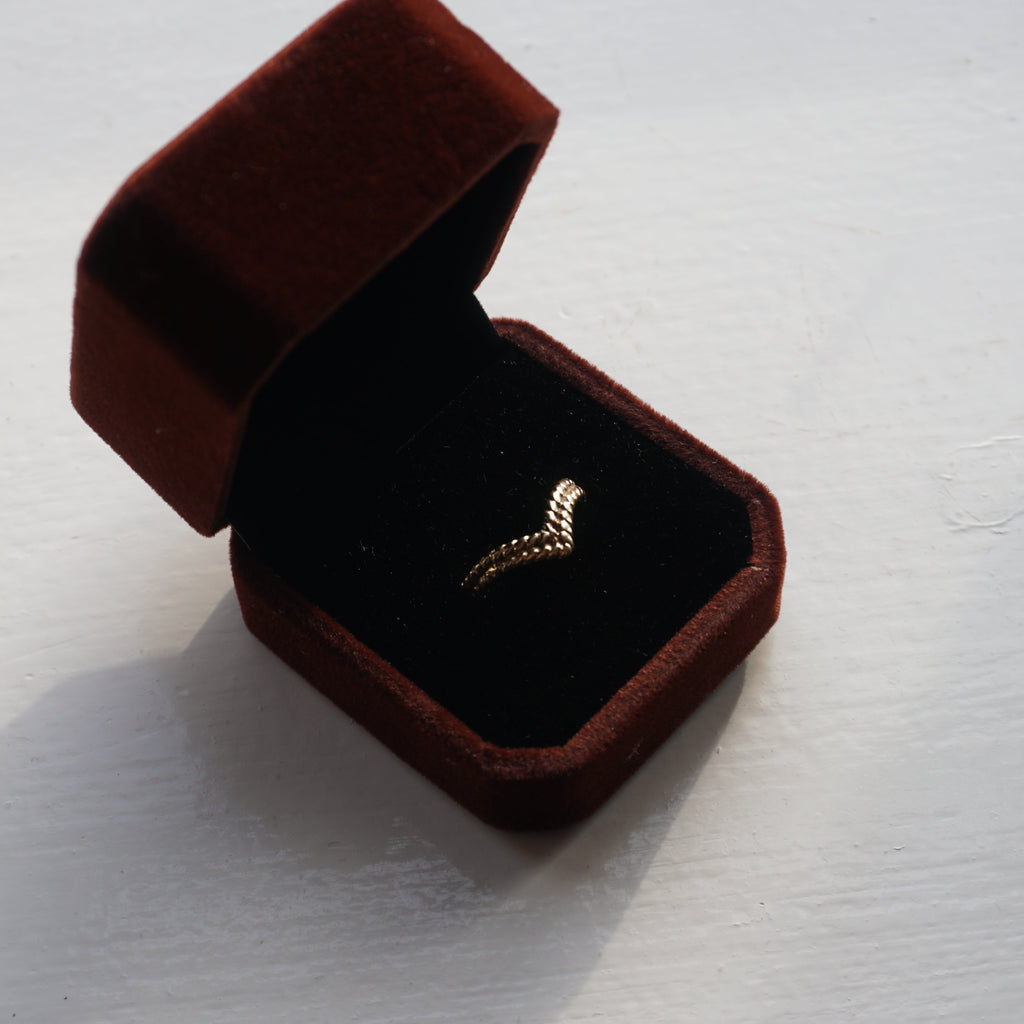 9ct Yellow Gold Chevron Ring