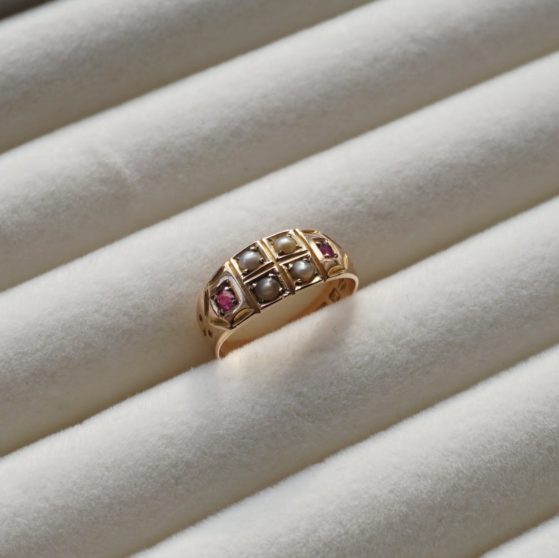 Antique 15ct Gold Ruby & Pearl Band