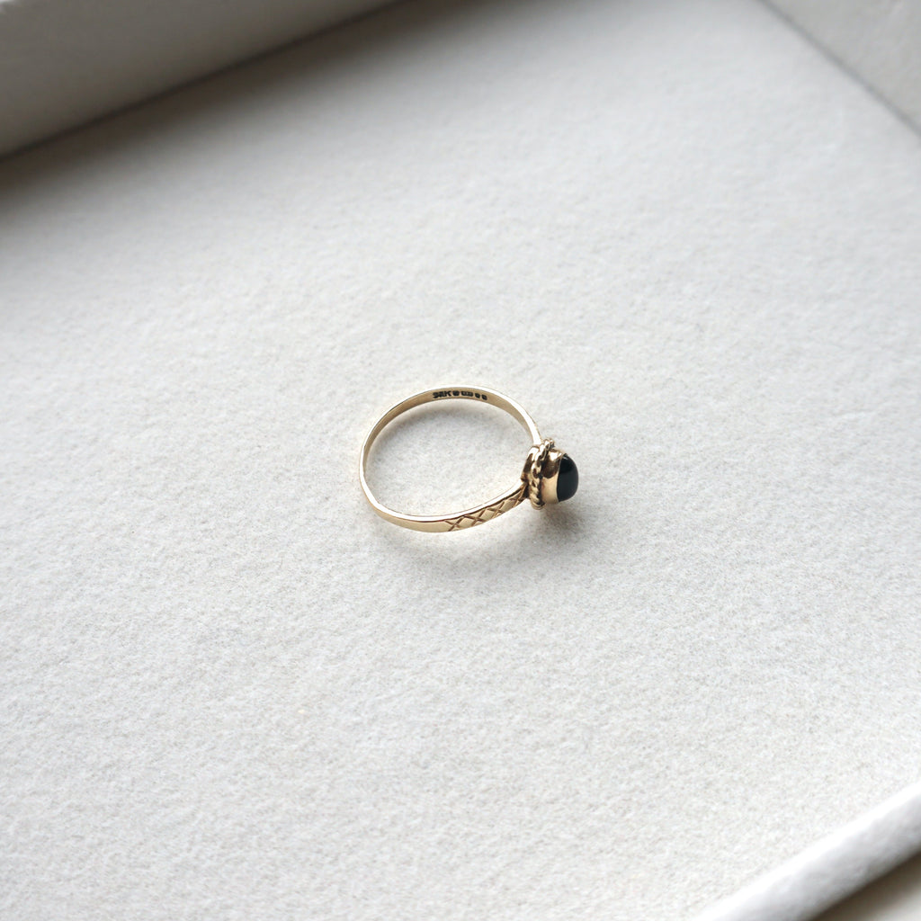 9ct Gold Black Onyx Oval