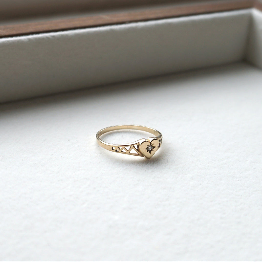 9ct Gold Diamond Heart Ring