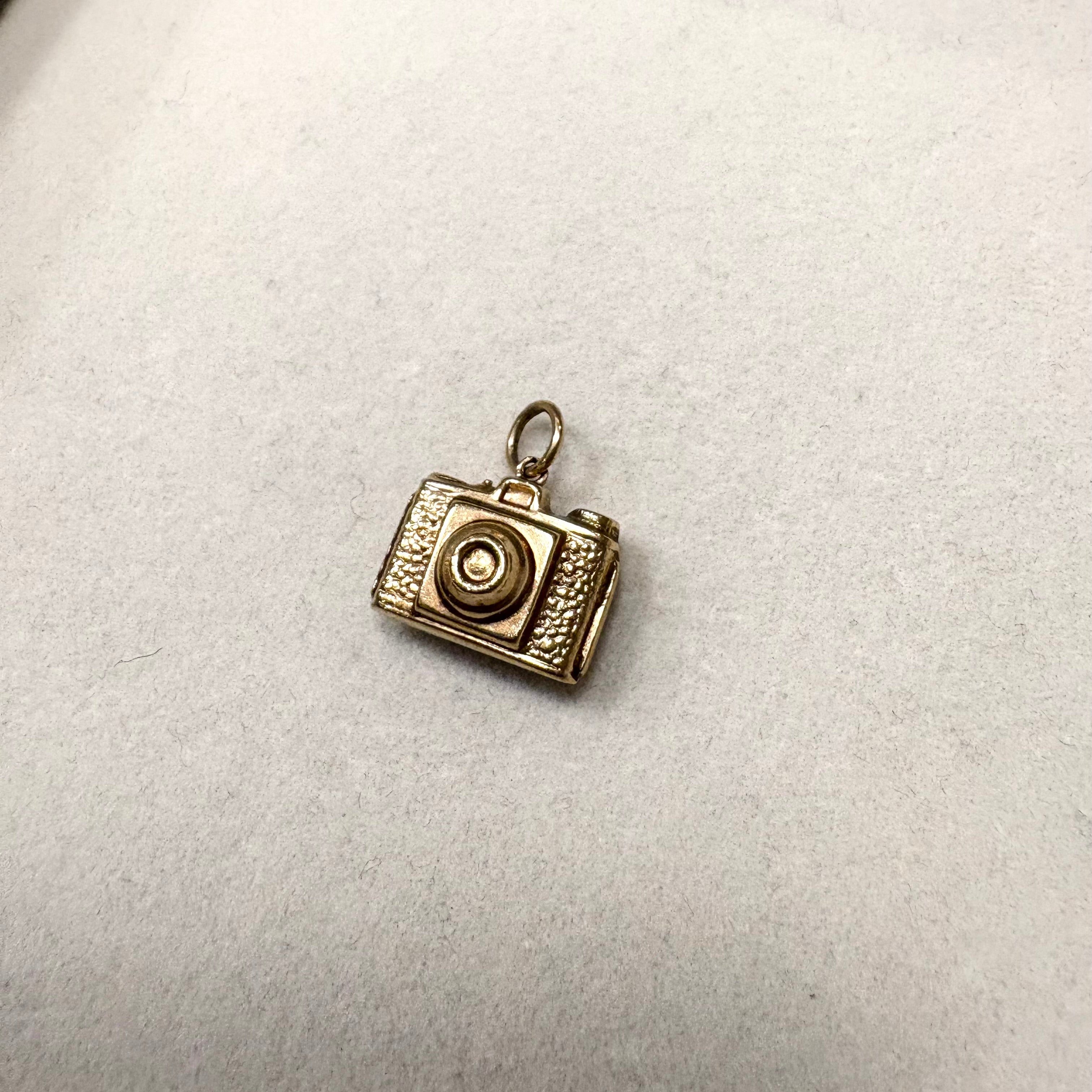 9ct Yellow Gold Camera Charm