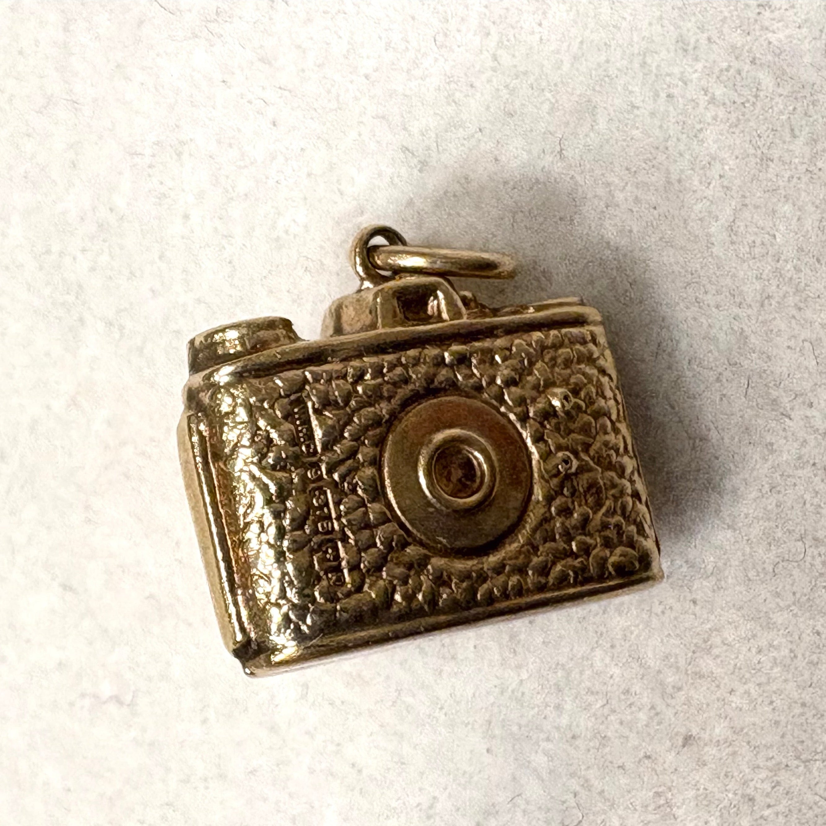 9ct Yellow Gold Camera Charm
