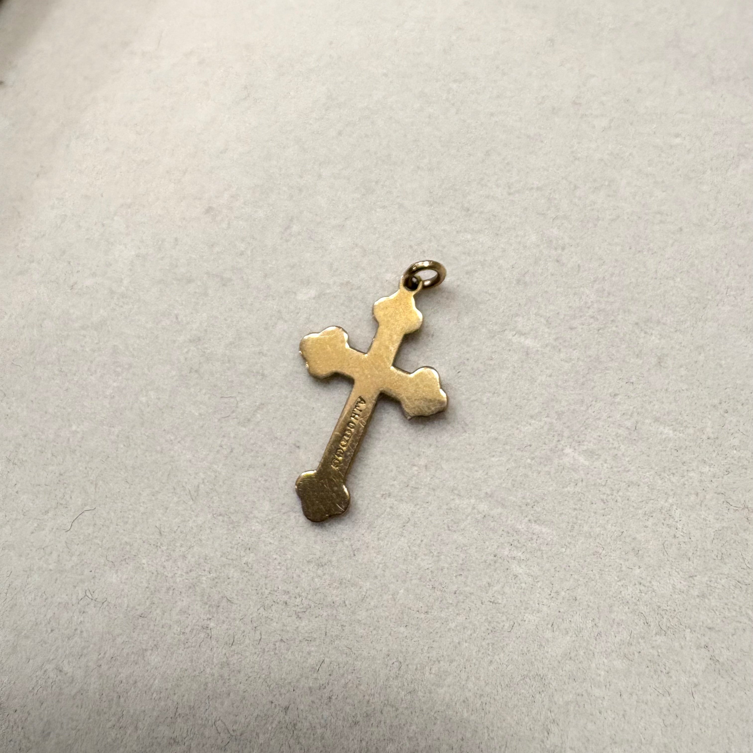 9ct Yellow Gold Cross Pendant