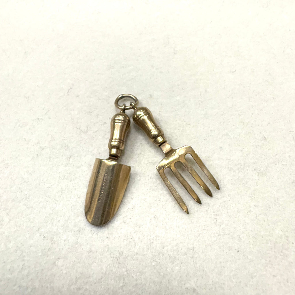 9ct Yellow Gold Fork & Trowel Charm