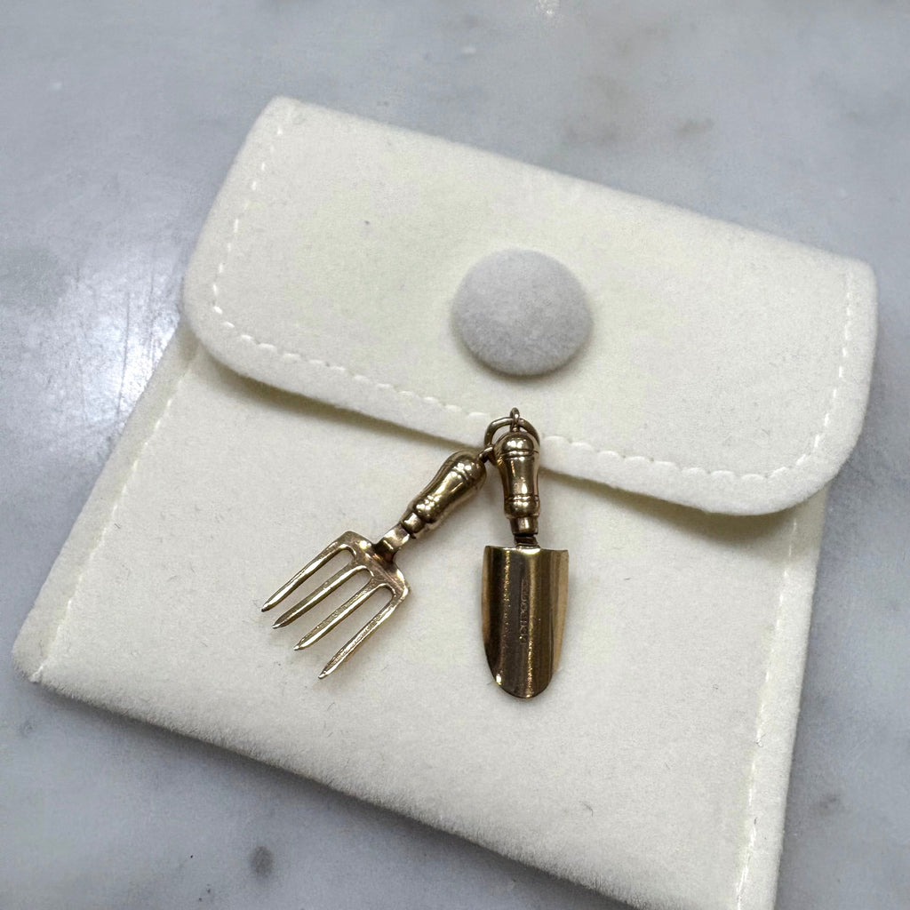 9ct Yellow Gold Fork & Trowel Charm
