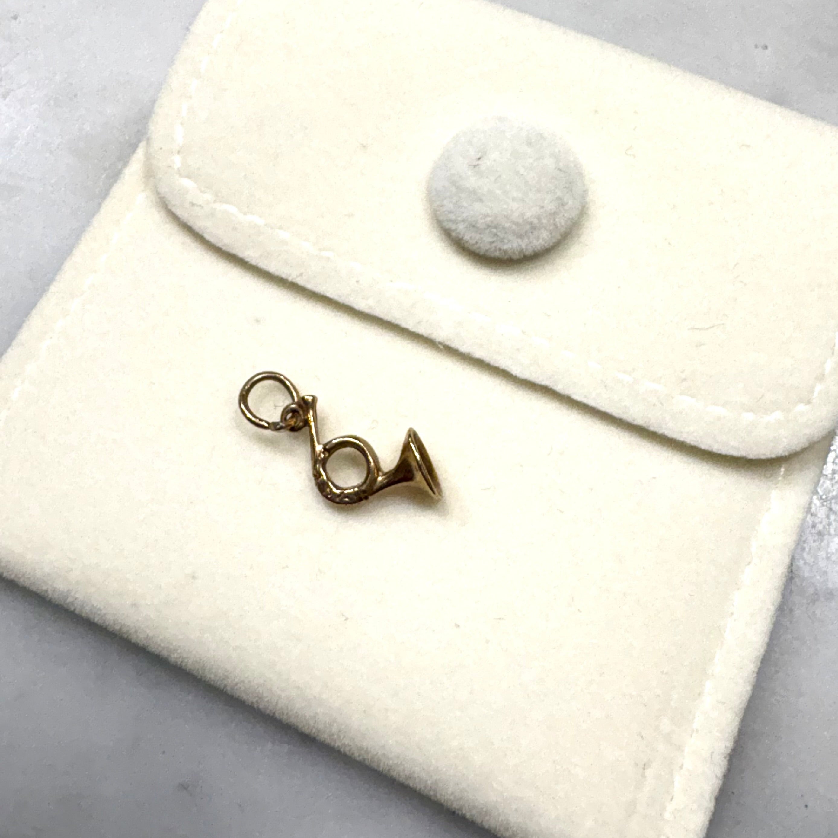 9ct Yellow Gold French Horn Charm