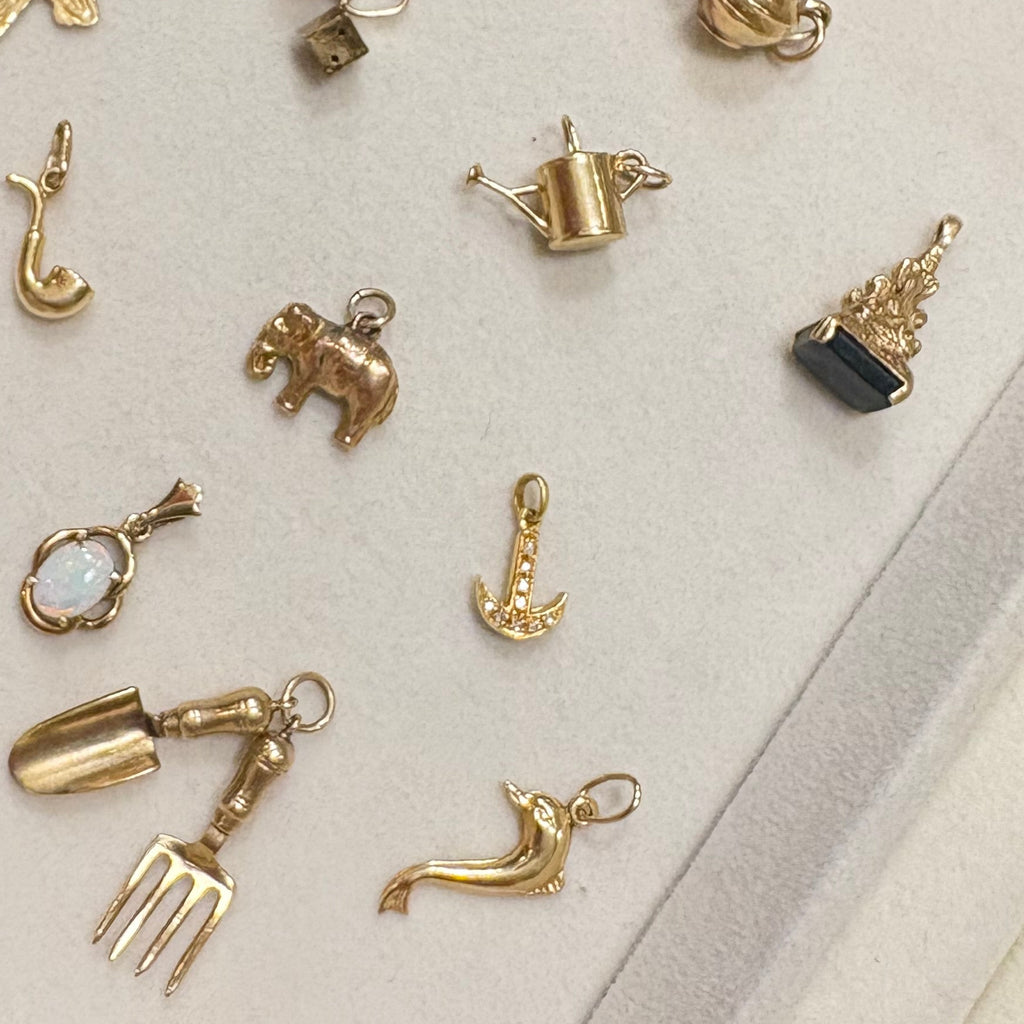 18ct Yellow Gold Anchor Charm with Diamonds