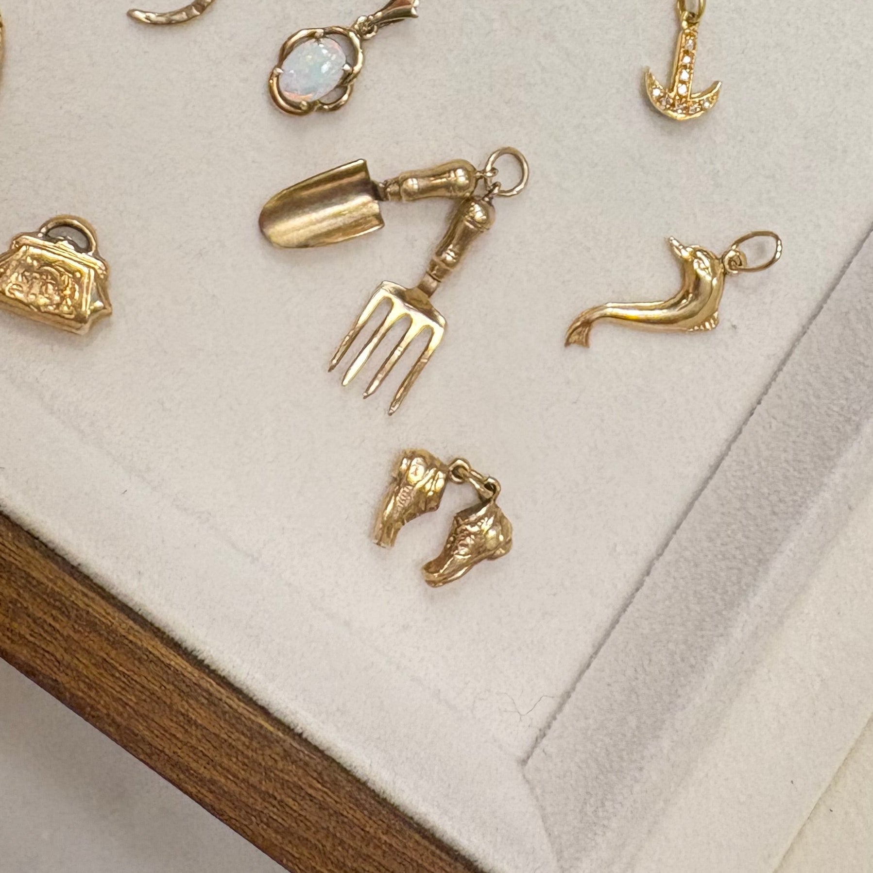 9ct Yellow Gold Boots Charm (Pair)