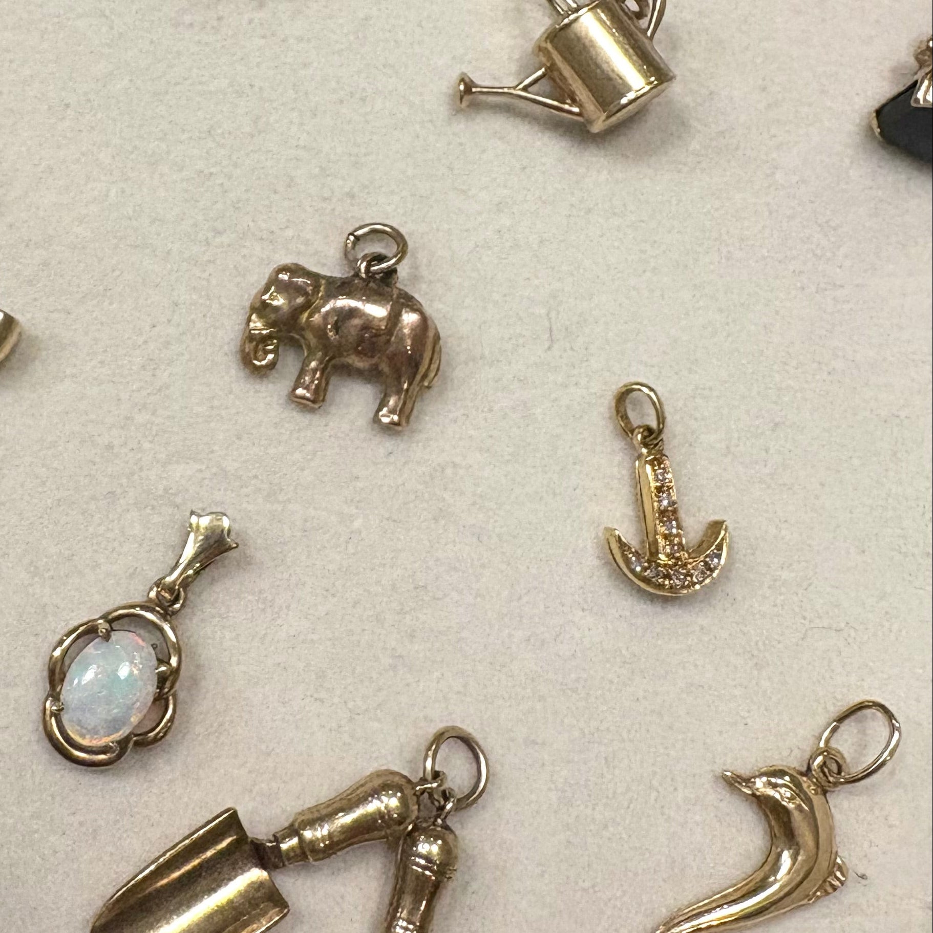 18ct Yellow Gold Anchor Charm with Diamonds