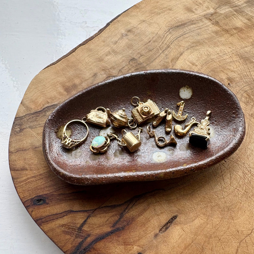 9ct Yellow Gold Fancy Black Seal Fob Pendant