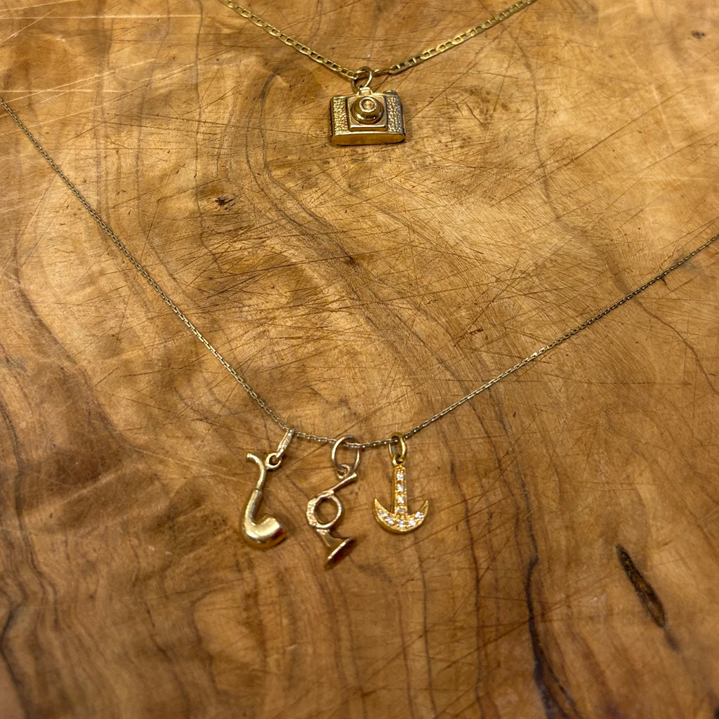 18ct Yellow Gold Anchor Charm with Diamonds