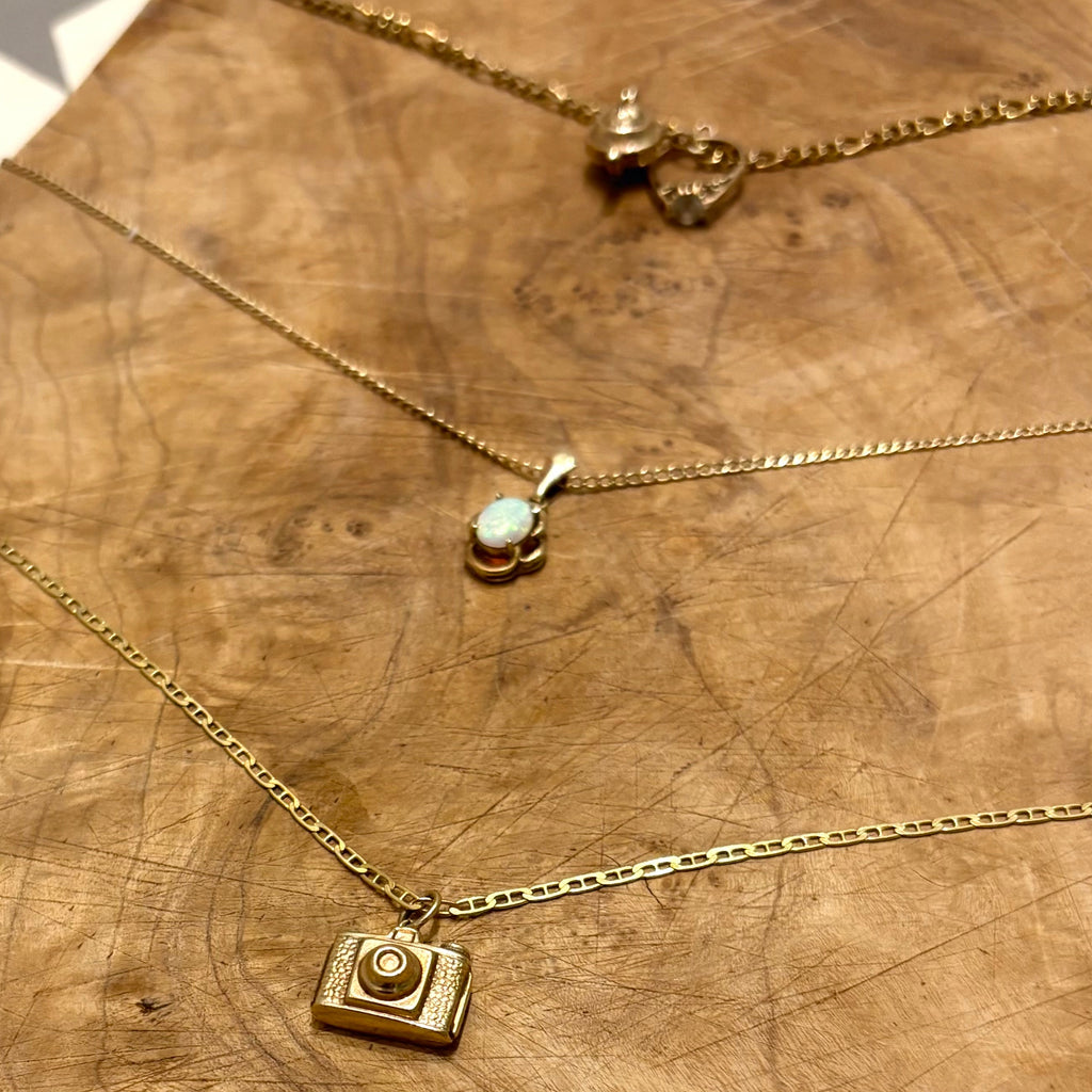 9ct Yellow Gold Opal Pendant