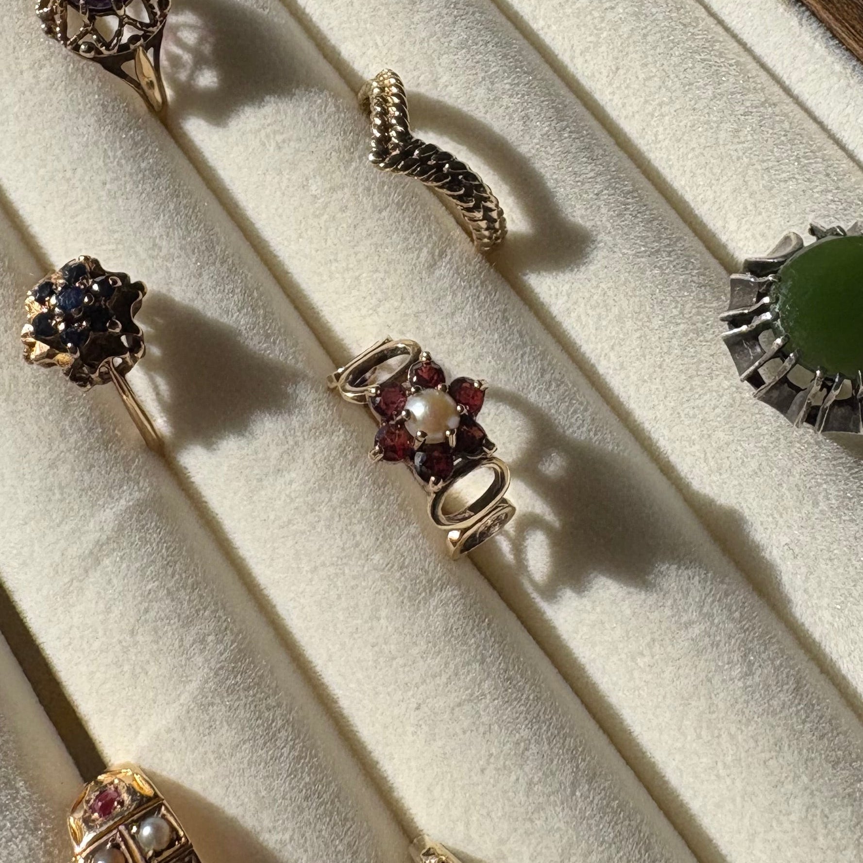 9ct Yellow Gold Garnet and Pearl Flower Ring