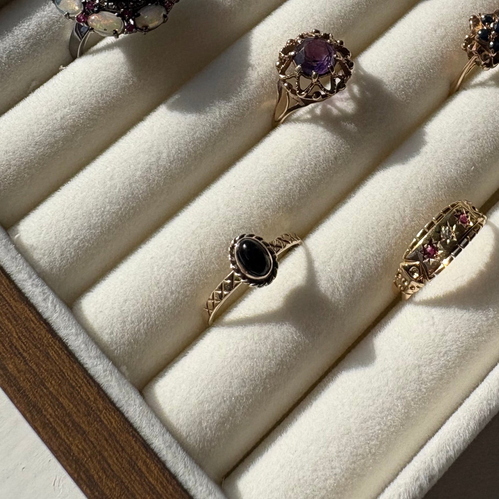 9ct Gold Black Onyx Oval